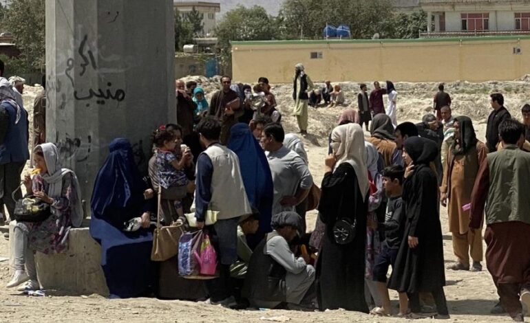 Reino Unido recibirá a 20 mil refugiados de Afganistán