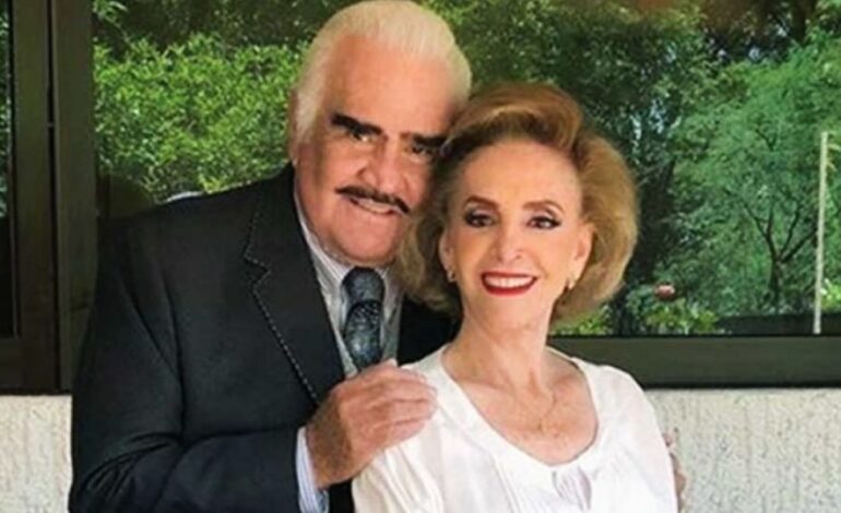 Doña Cuquita le hizo el feo a la novia de Vicente Fernández Jr, prefirió sentarse junto a Mara Patricia
