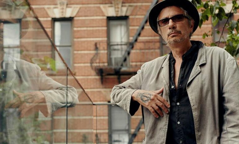 Leos Carax: “Me sorprende que todavía haya jóvenes interesados en mis películas”