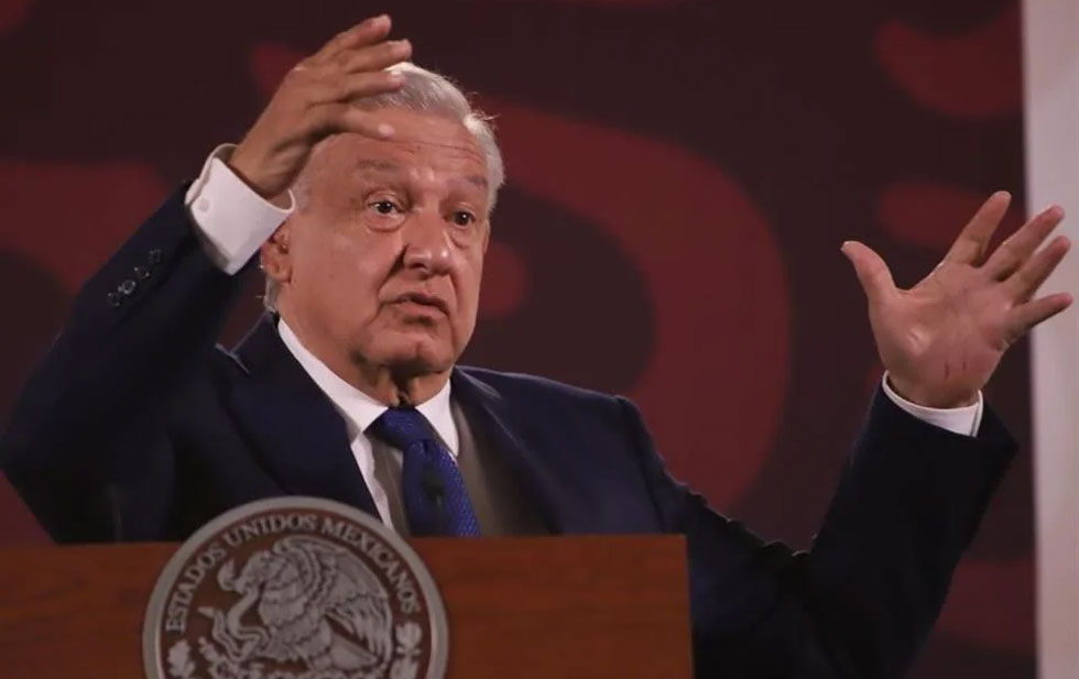 Desestima López Obrador los apagones